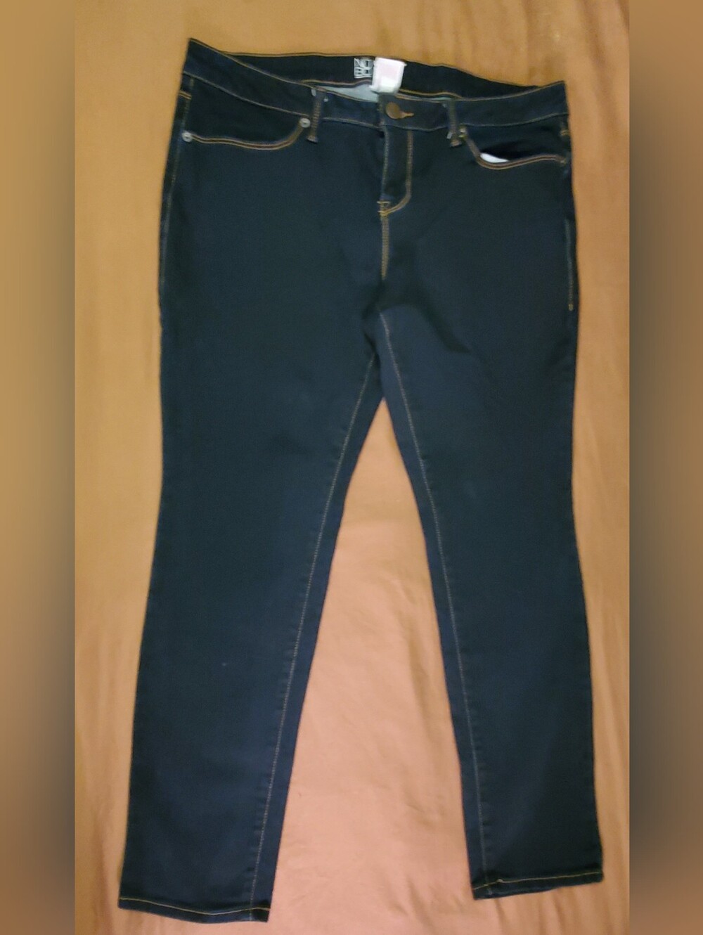 B2G1F No Boundaries - Low Rise - Skinny - Dark Wash Blue Jeans - Size 17